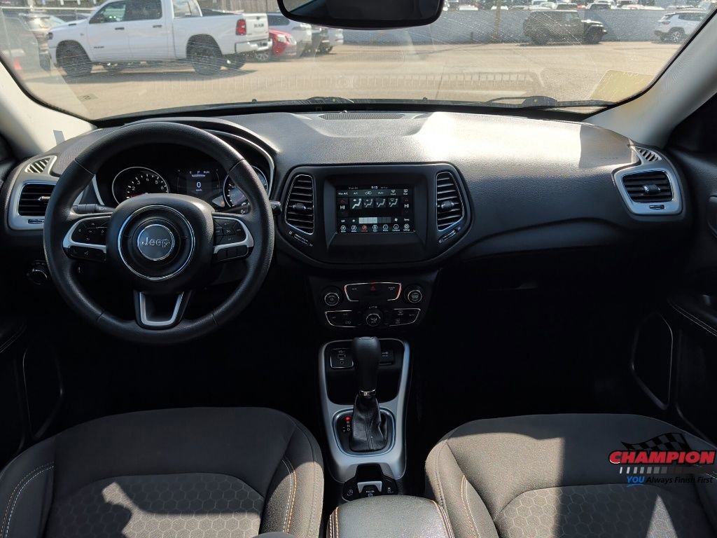 Used 2019 Jeep Compass Sport image 19