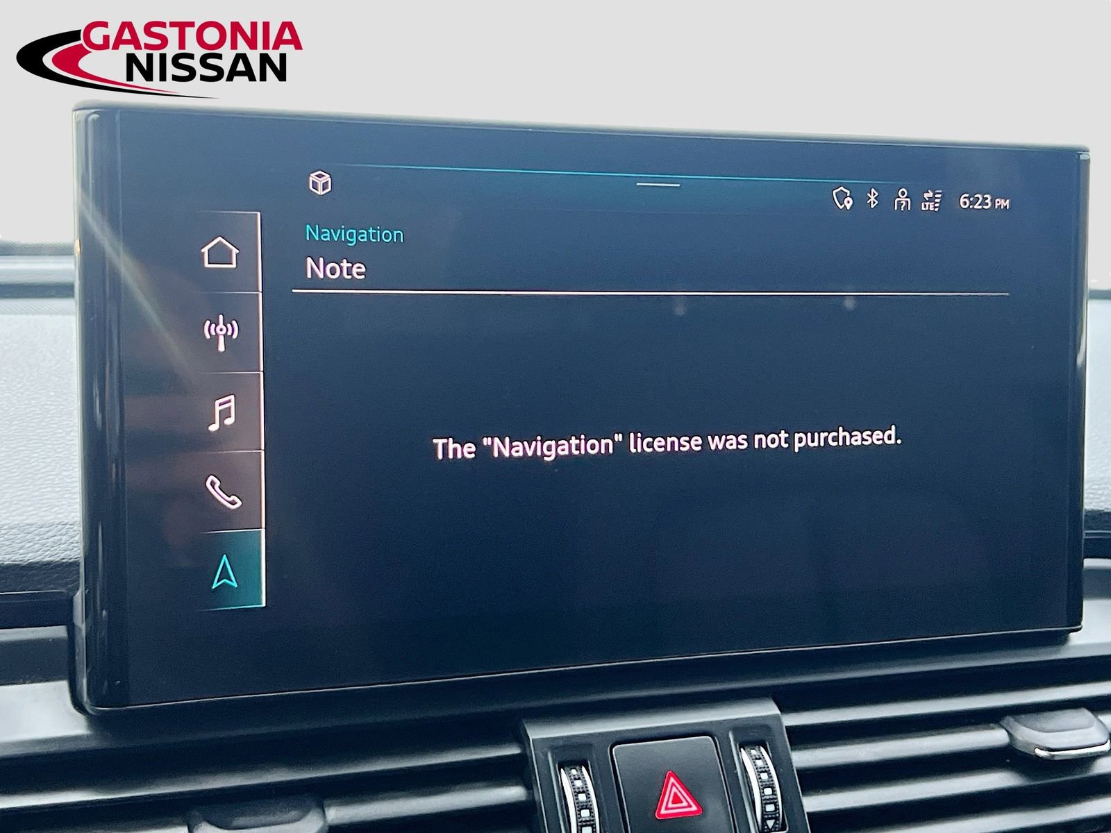 Used 2023 Audi Q5 2.0T Premium w/ Convenience Package image 17