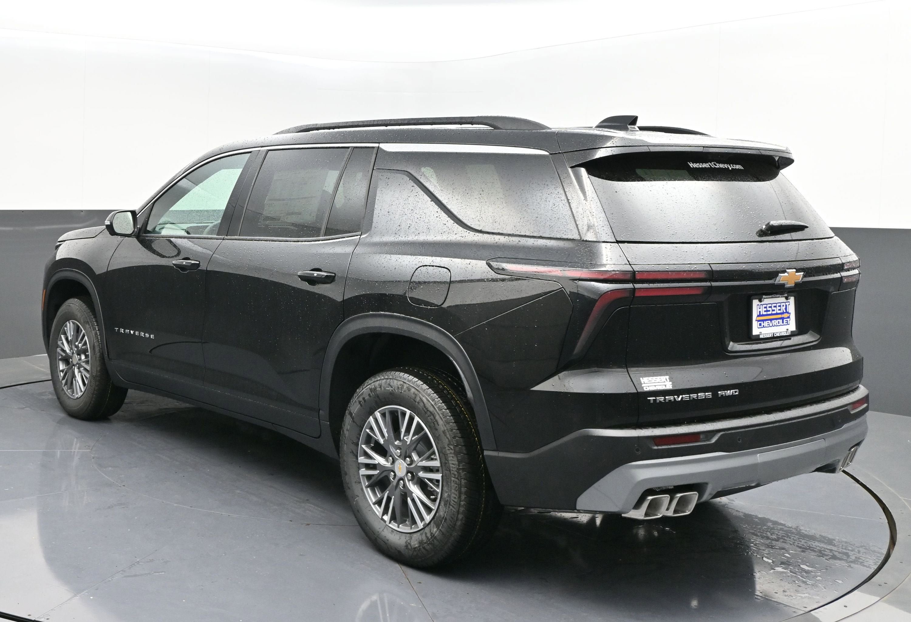New 2026 Chevrolet Traverse LT w/ Driver Confidence Package AWD/4WD image 5