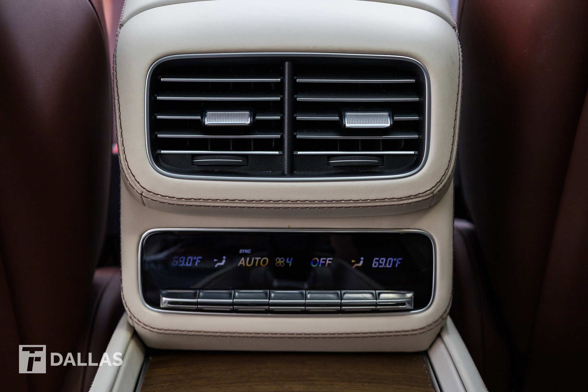 Used 2023 Mercedes-Benz Maybach GLS 600 4MATIC image 40