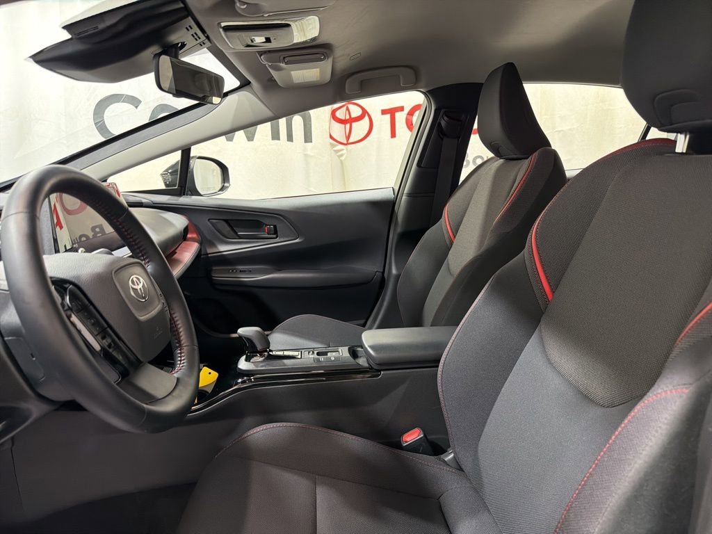 Used 2026 Toyota Prius Plug-In Hybrid FWD image 23