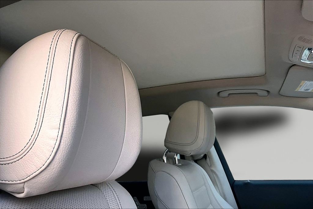 Used 2021 Mercedes-Benz GLS 580 4MATIC image 28