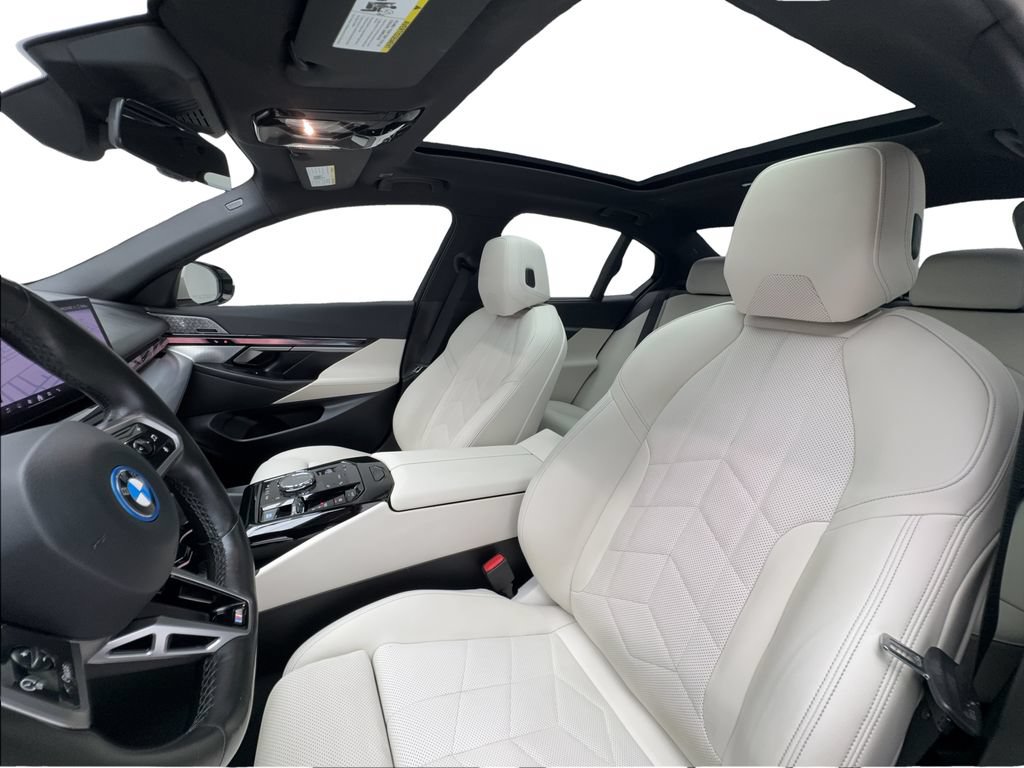 Used 2024 BMW i5 eDrive40i w/ Executive Package RWD image 20