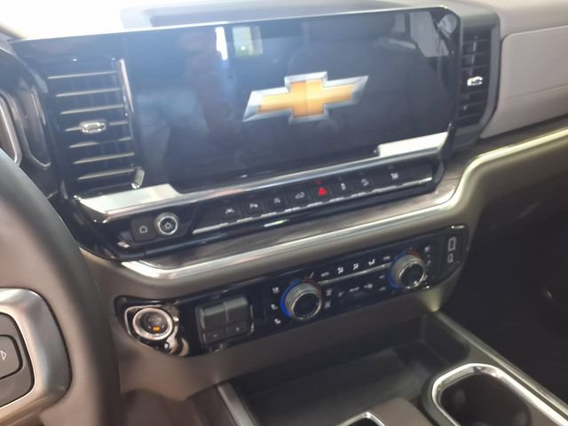 Used 2026 Chevrolet Silverado 1500 LTZ w/ LTZ Premium Package AWD/4WD image 11