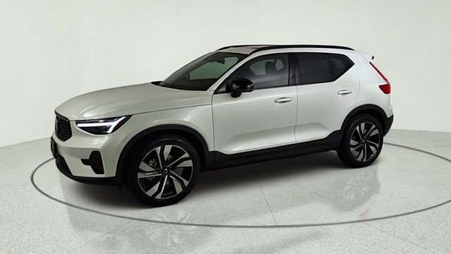 New 2026 Volvo XC40 B5 Ultra w/ Protection Package Premier AWD/4WD image 3