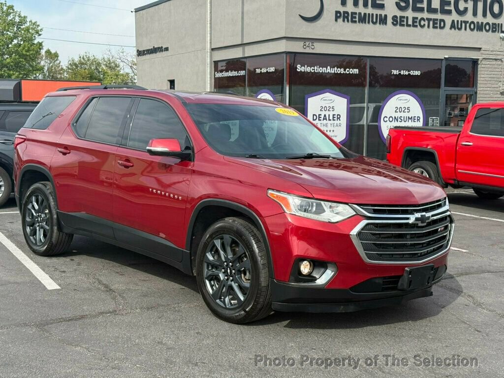 Used 2019 Chevrolet Traverse RS w/ LPO, Floor Liner Package image 2