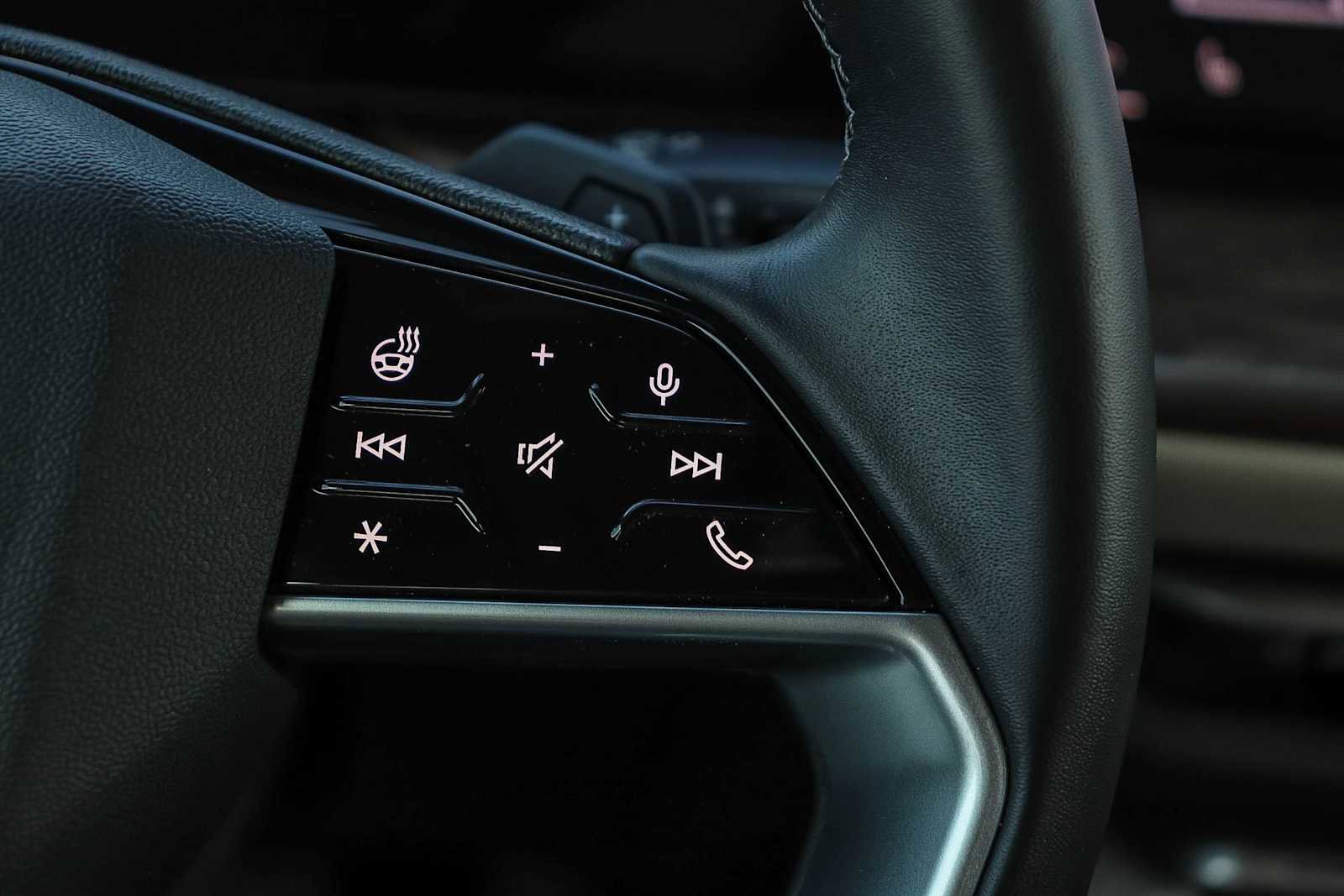 Used 2025 Audi Q5 Premium w/ Convenience Package image 19