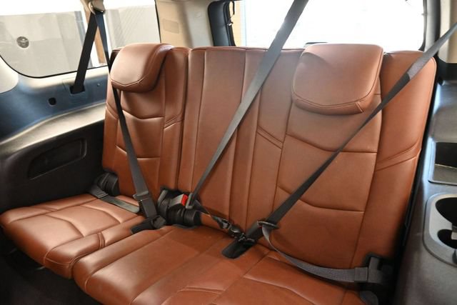 Used 2018 Cadillac Escalade ESV Premium Luxury AWD/4WD image 17