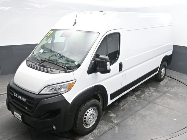 Used 2025 RAM ProMaster 2500 w/ Convenience Group image 25