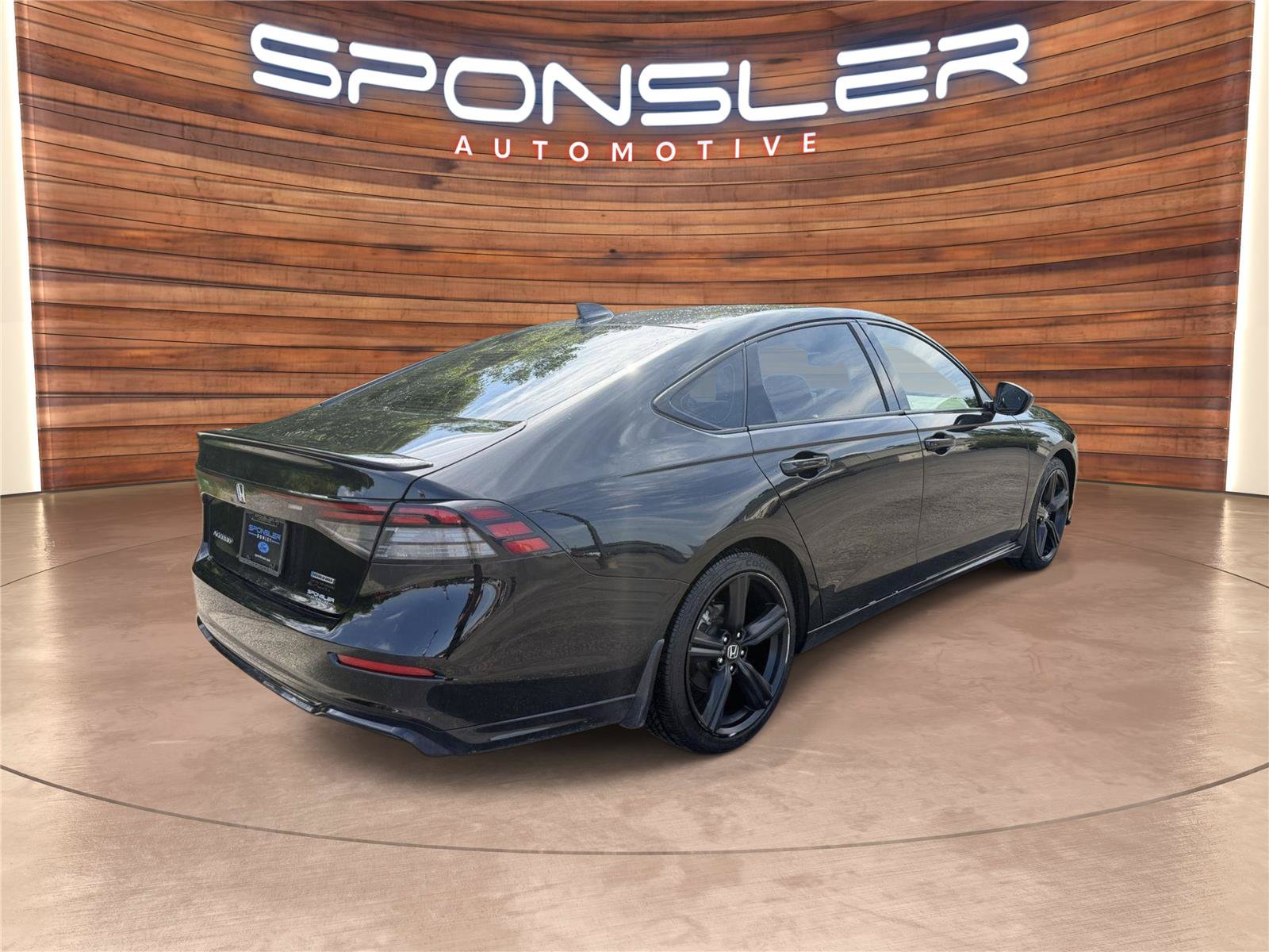 Used 2024 Honda Accord Sport image 7