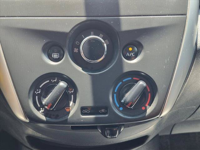 Used 2015 Nissan Versa Note S Plus FWD image 13