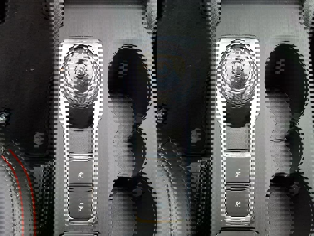 Certified 2025 Ford Escape ST-Line image 13