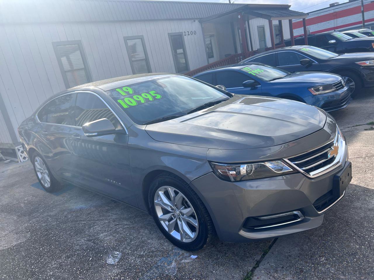 Used 2019 Chevrolet Impala LT image 3