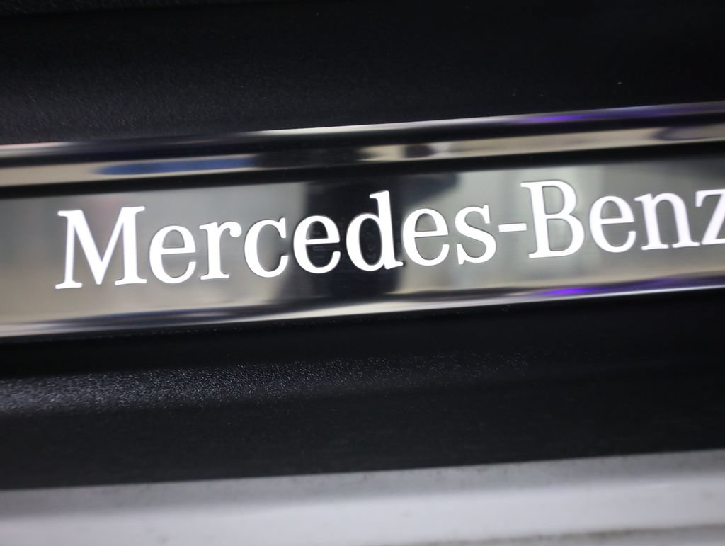 Used 2025 Mercedes-Benz CLE 450 4MATIC Cabriolet image 82