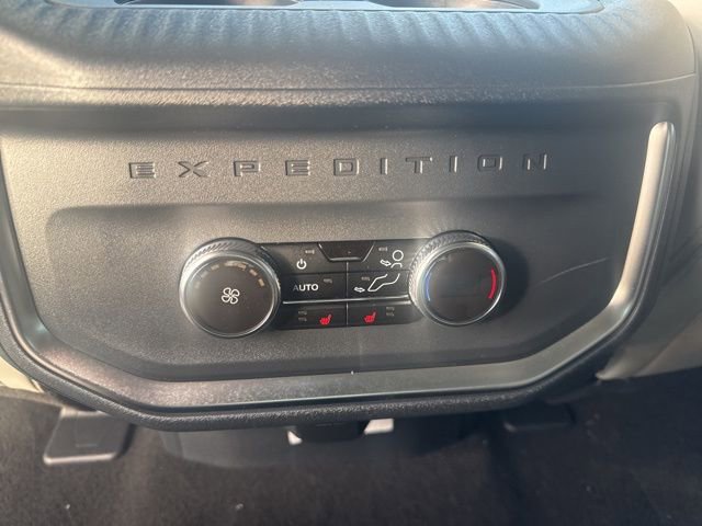 New 2026 Ford Expedition Platinum w/ Driver's Package image 17
