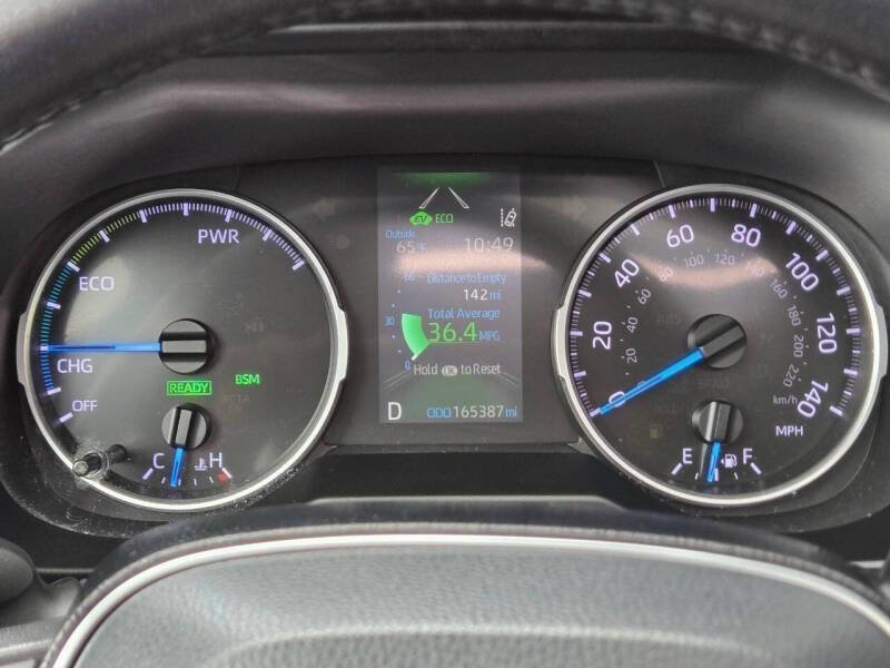 Used 2020 Toyota RAV4 XLE w/ Convenience Package image 20