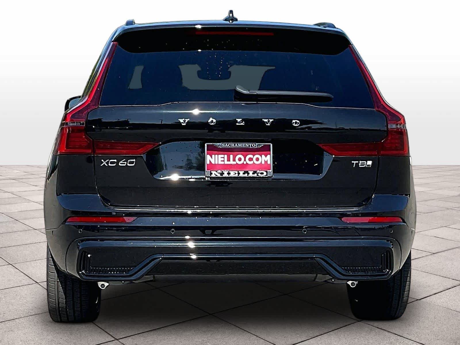 New 2026 Volvo XC60 T8 Plus w/ Climate Package PRO AWD/4WD image 6