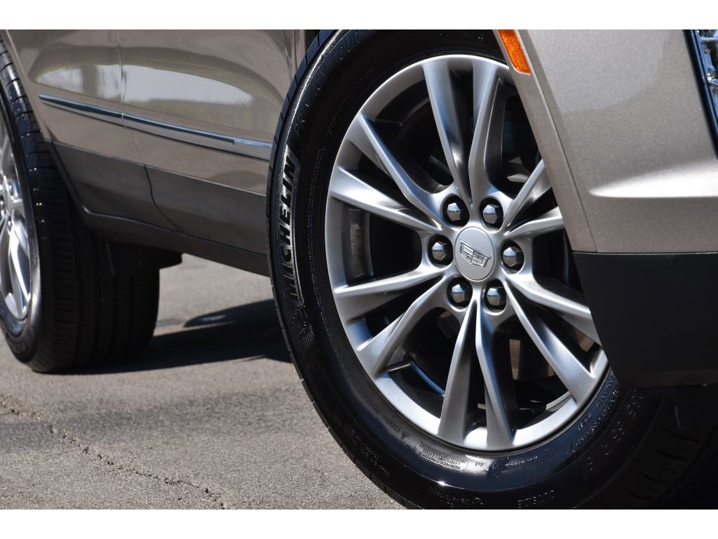 Used 2023 Cadillac XT5 Premium Luxury image 11