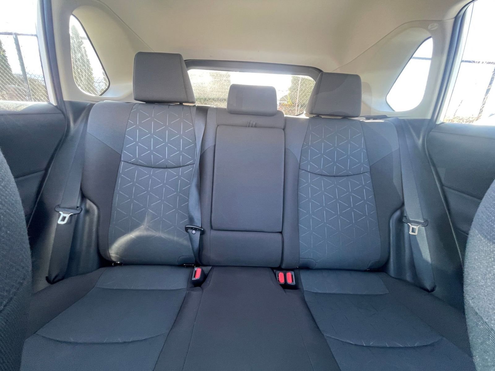 Used 2025 Toyota RAV4 XLE image 40