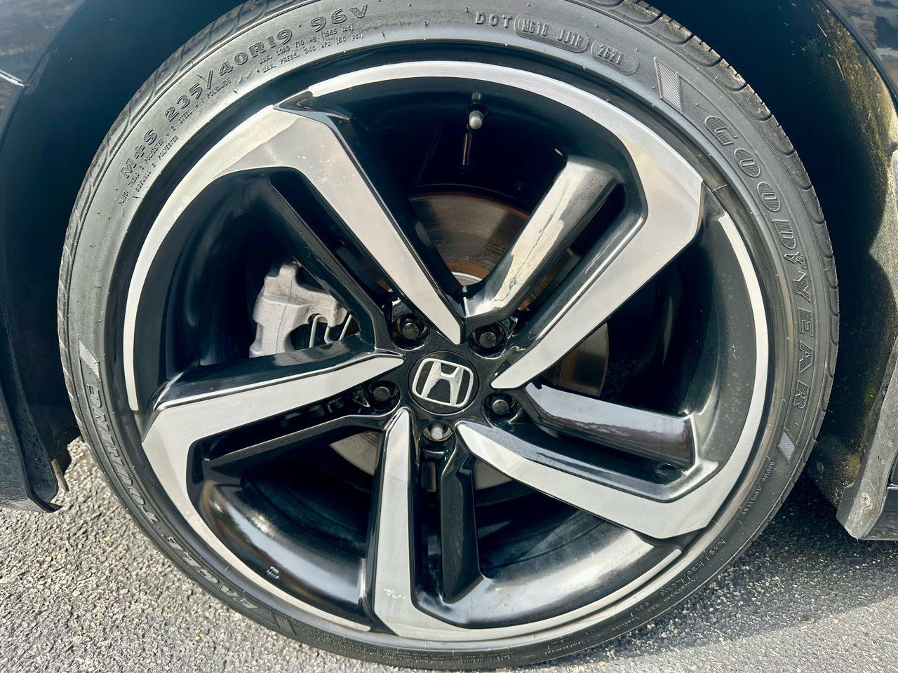 Used 2019 Honda Accord Sport image 29