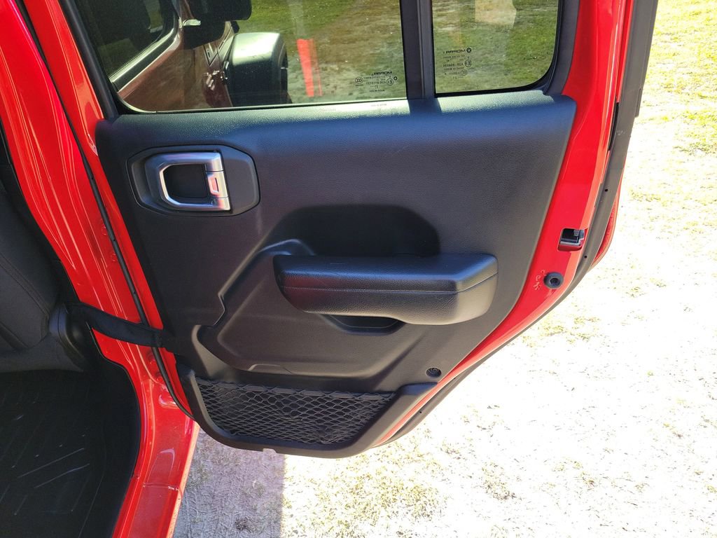 Used 2021 Jeep Wrangler Unlimited Sport image 32