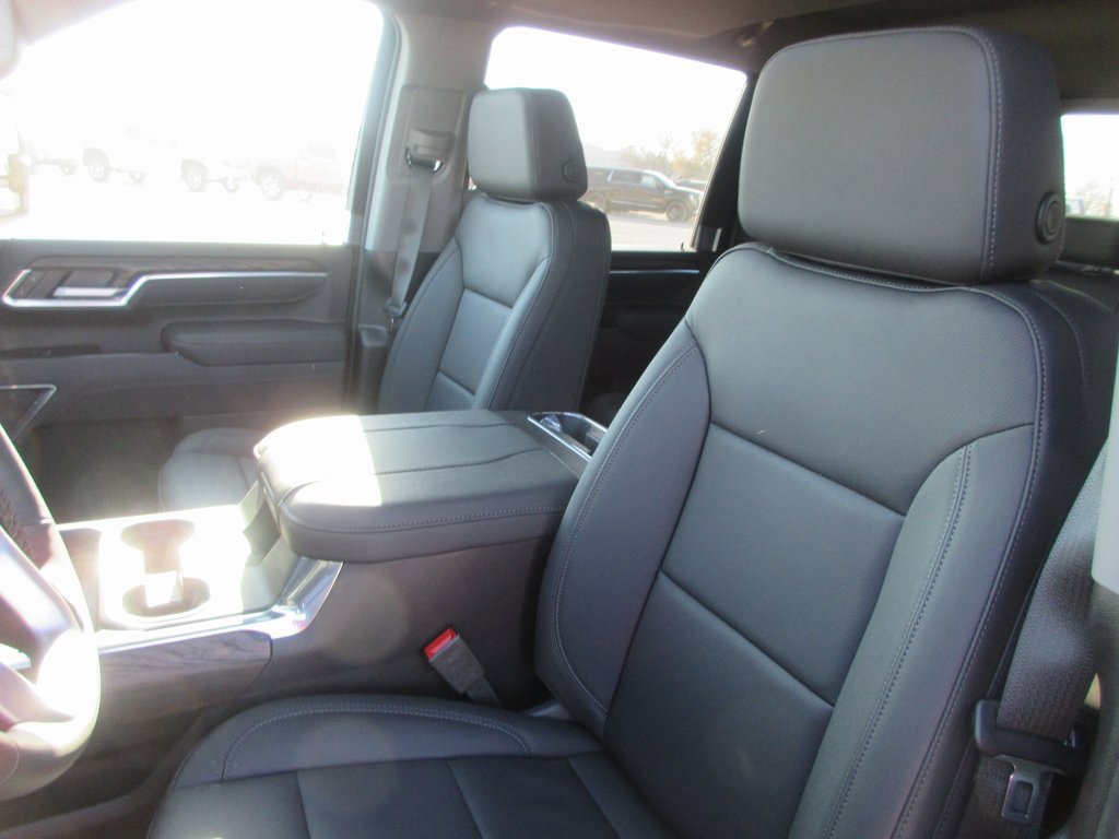 New 2026 GMC Sierra 3500 SLT w/ SLT Premium Package image 14