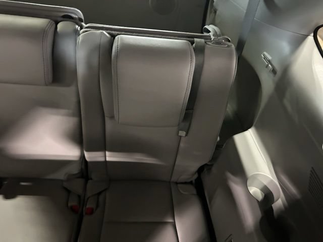 Used 2016 Toyota Highlander Limited AWD/4WD image 22