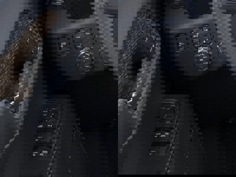 New 2026 GMC Sierra 1500 SLT w/ SLT Convenience Package image 22