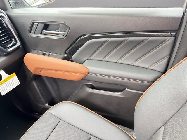 New 2026 GMC Canyon AT4 image 24