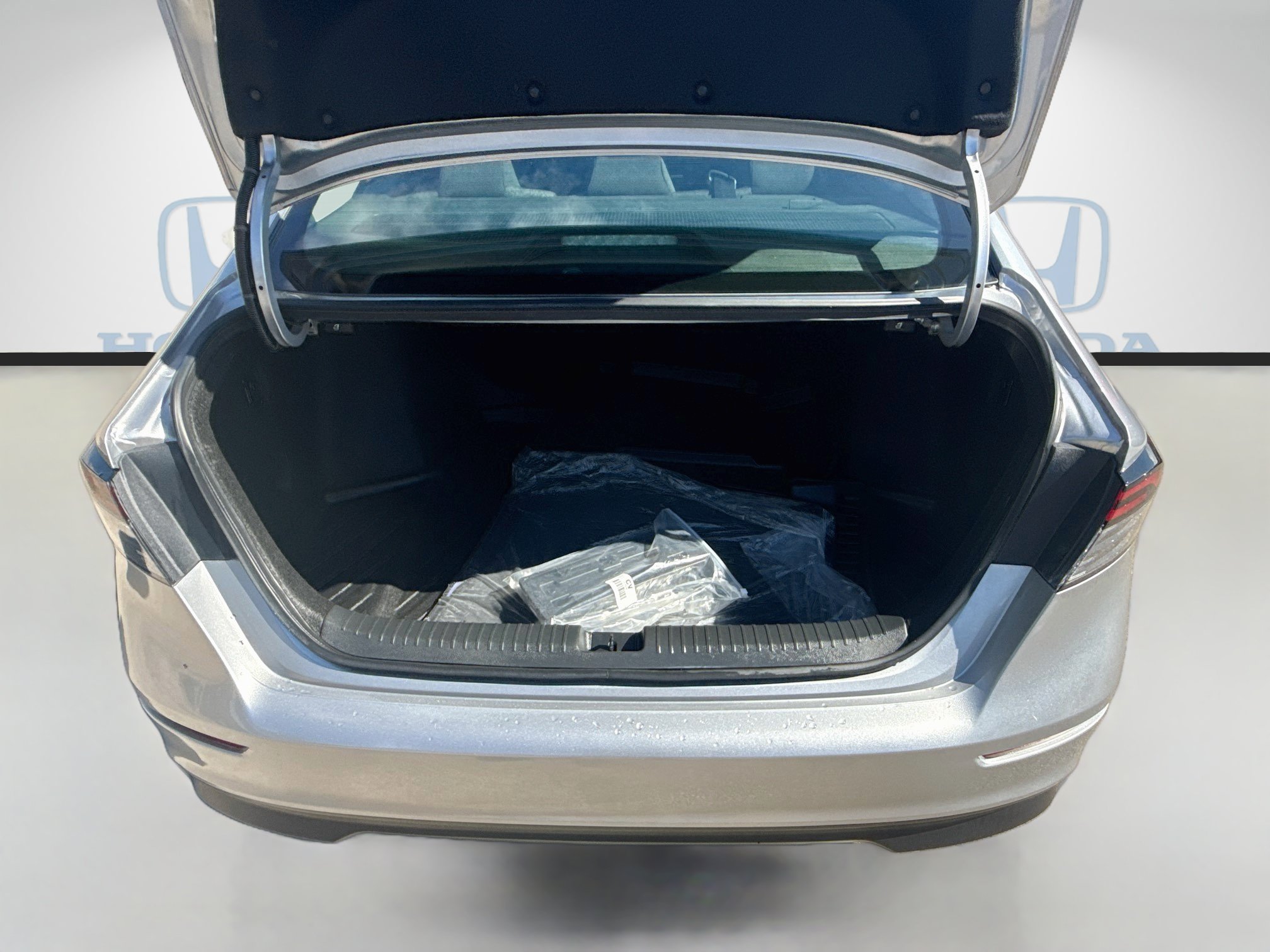 Used 2024 Honda Accord EX image 25