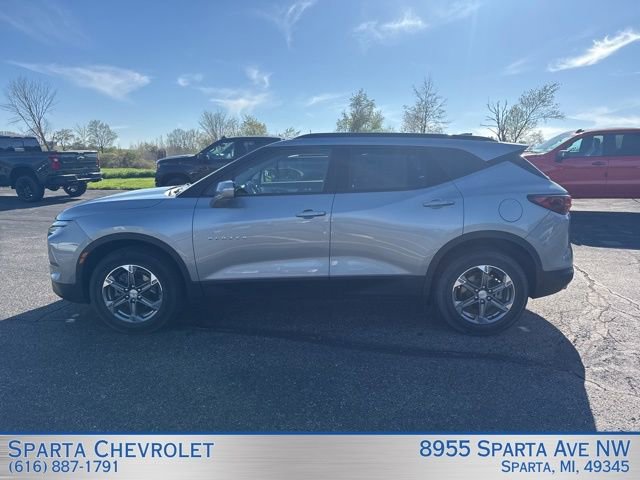 Used 2024 Chevrolet Blazer LT AWD/4WD image 6
