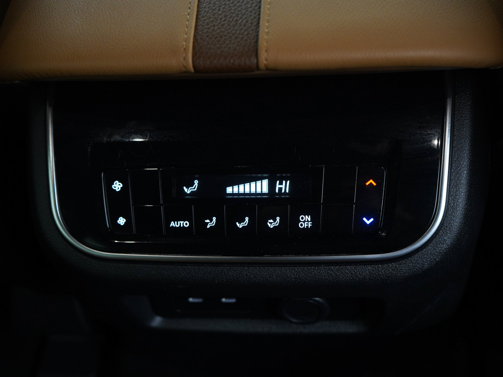 Certified 2025 Nissan Armada SL AWD/4WD image 17