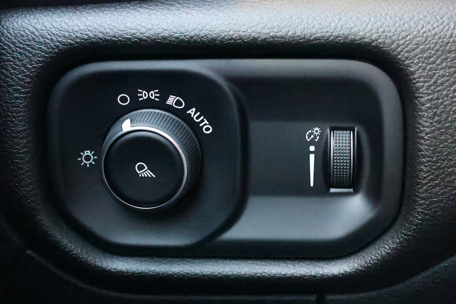 Used 2025 RAM 1500 Tradesman image 25