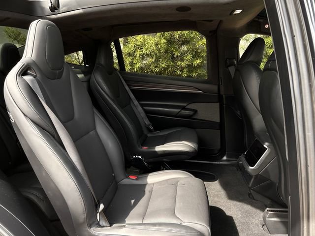 Used 2024 Tesla Model X image 29
