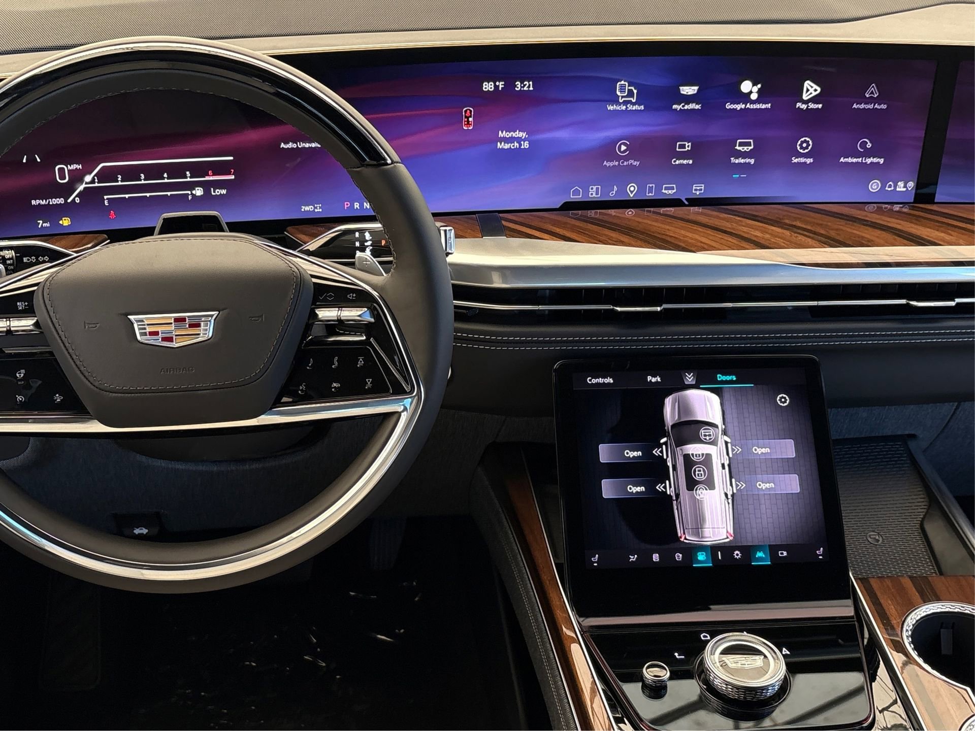 New 2026 Cadillac Escalade ESV Platinum Sport w/ LPO, ONYX Package image 16