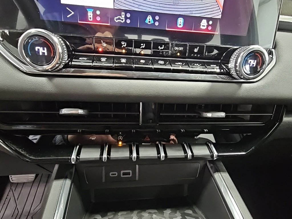 New 2026 GMC Canyon Elevation w/ Convenience Package image 18