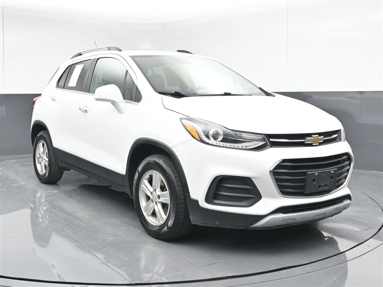 Used 2017 Chevrolet Trax LT w/ Sun & Sound Package
