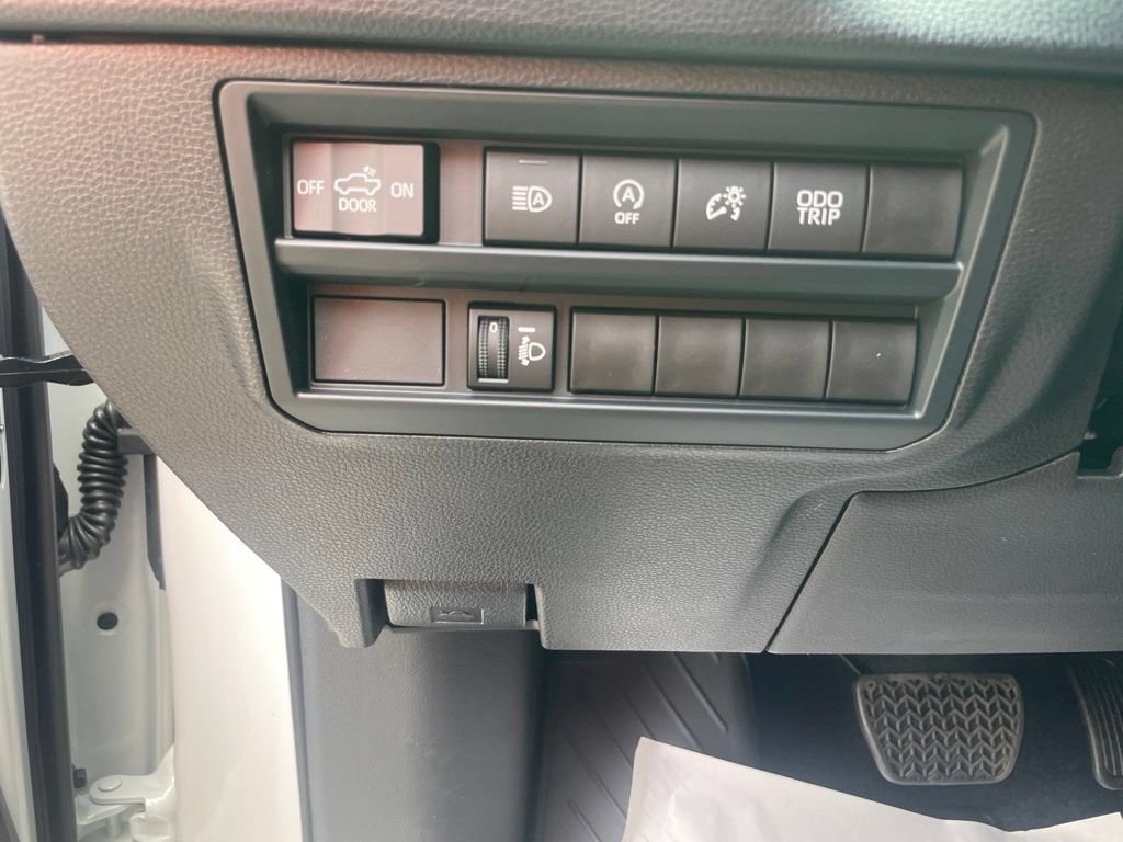 New 2026 Toyota Tundra SR5 AWD/4WD image 17