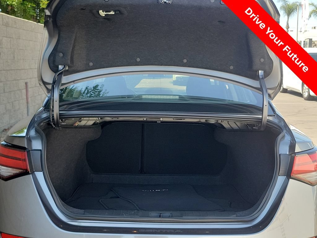 Certified 2025 Nissan Sentra SV FWD image 22