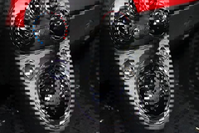 Used 2015 FIAT 500 Pop image 10