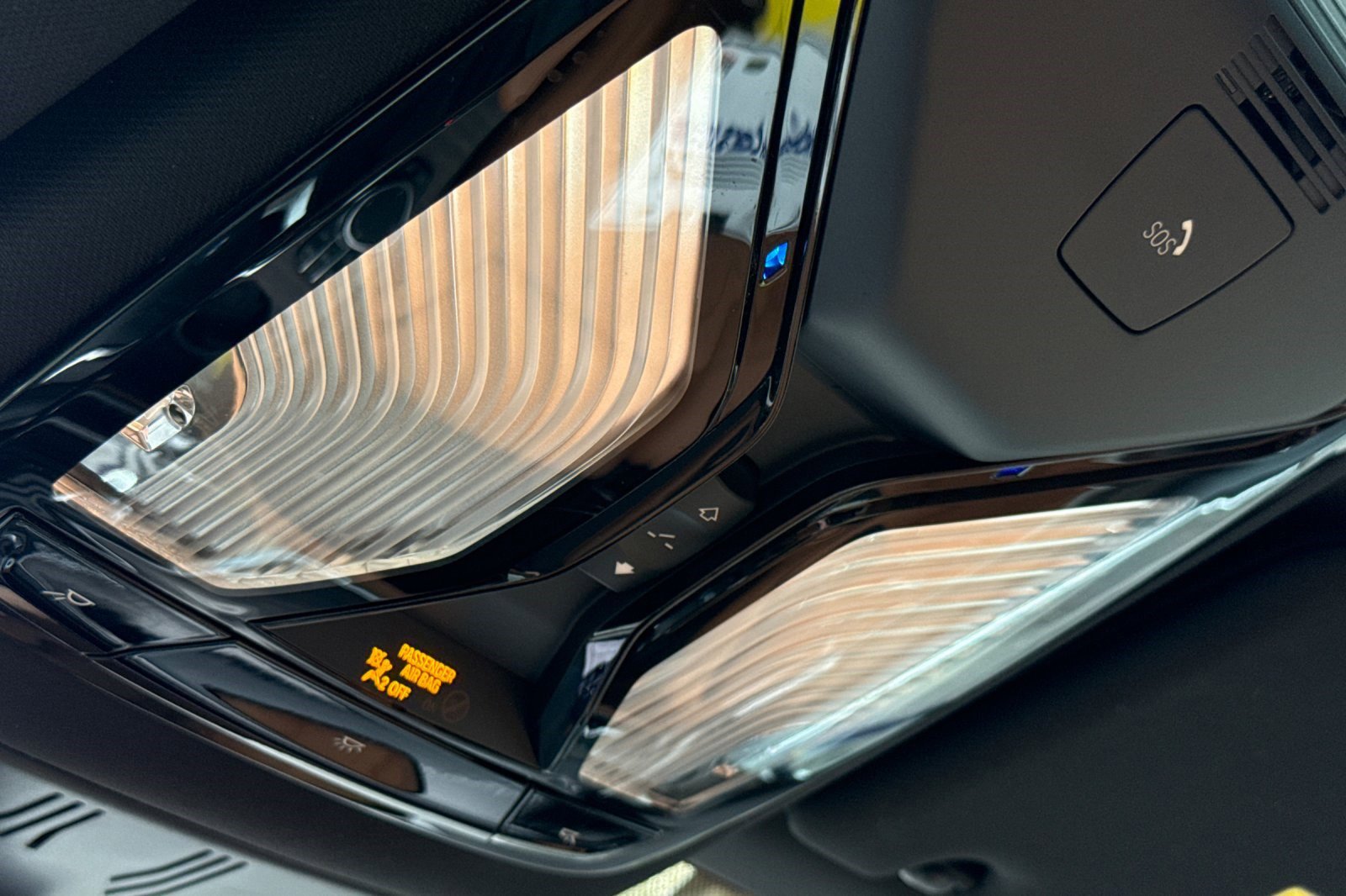 Certified 2023 BMW 530e w/ Premium Package image 22