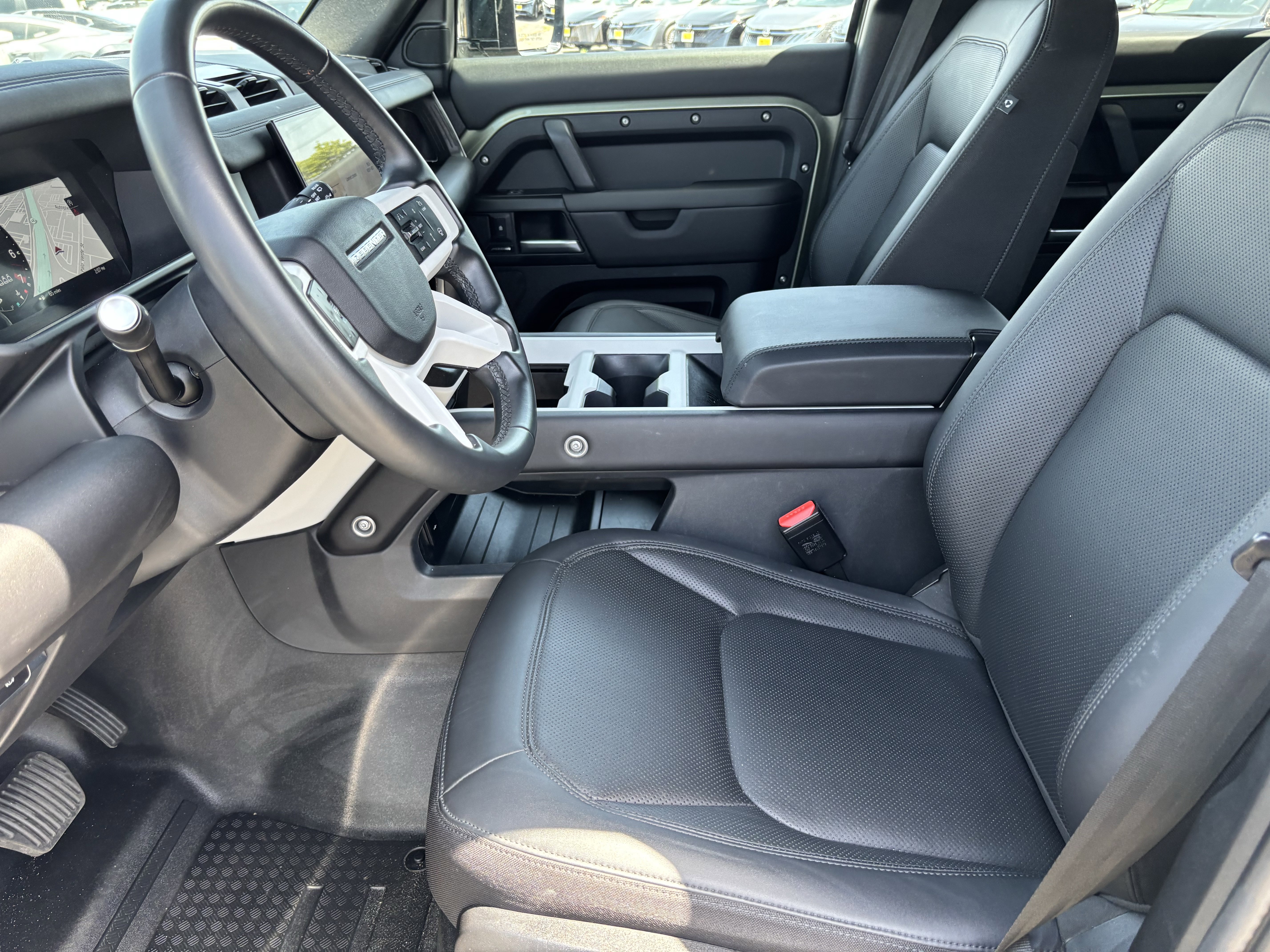 Used 2025 Land Rover Defender 110 S AWD/4WD image 19