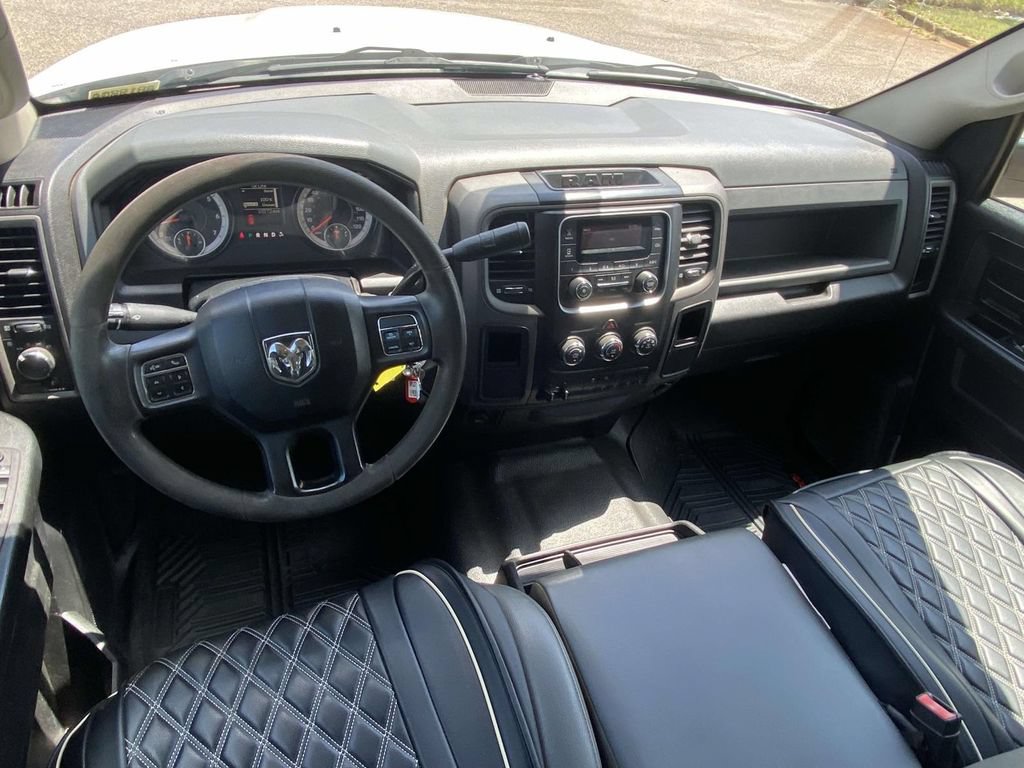 Used 2018 RAM 3500 Tradesman w/ Chrome Appearance Group RWD image 15