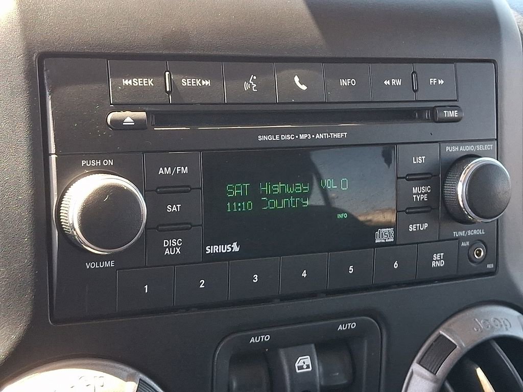 Used 2014 Jeep Wrangler Unlimited Sport w/ Quick Order Package 23S AWD/4WD image 16