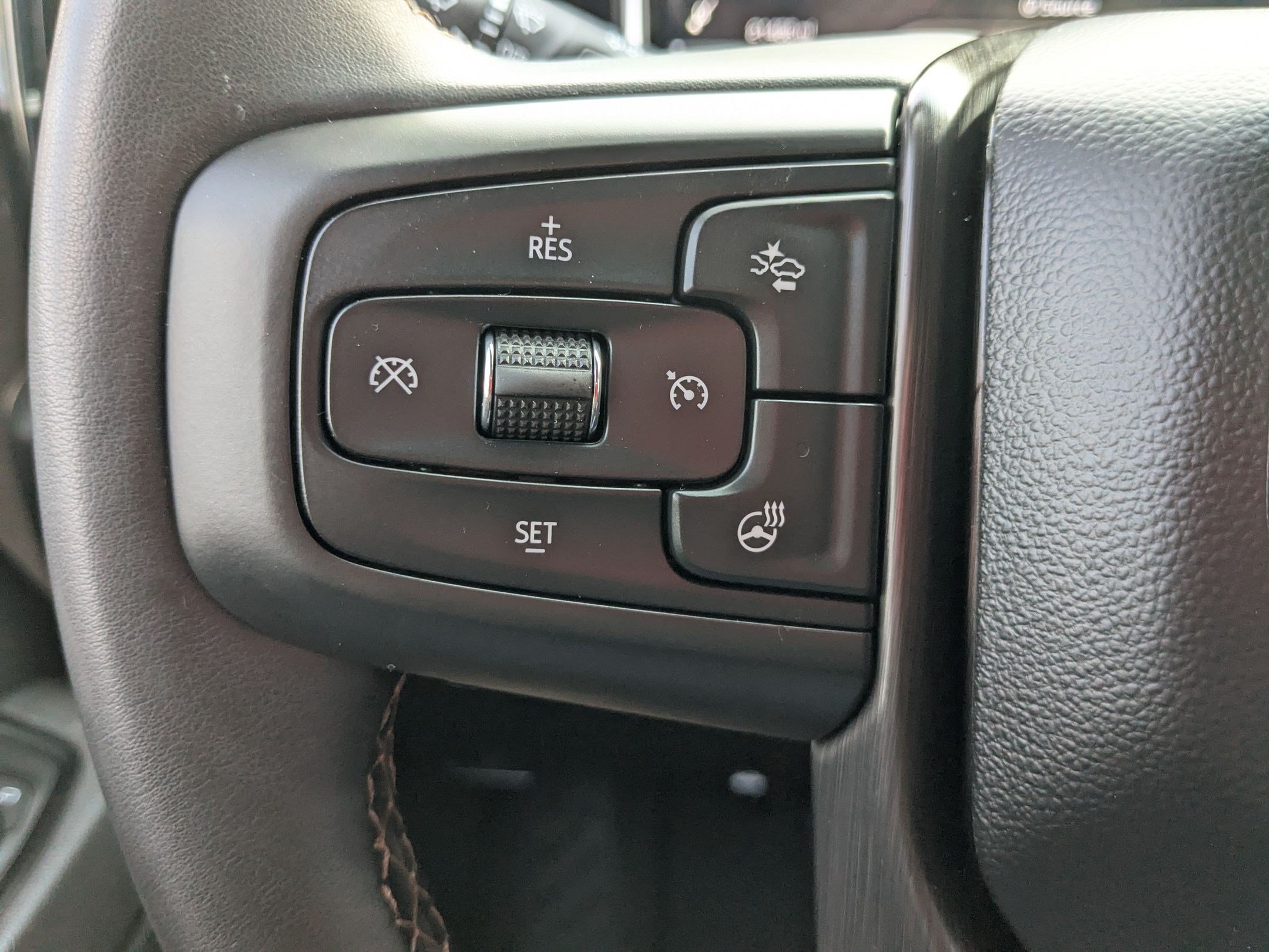 Used 2025 GMC Sierra 3500 AT4 w/ AT4 Premium Plus Package AWD/4WD image 19