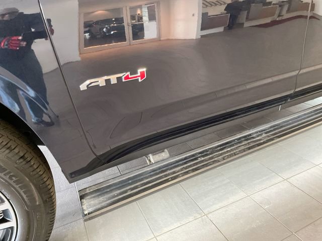 Used 2024 GMC Yukon XL AT4 w/ AT4 Premium Plus Package image 11