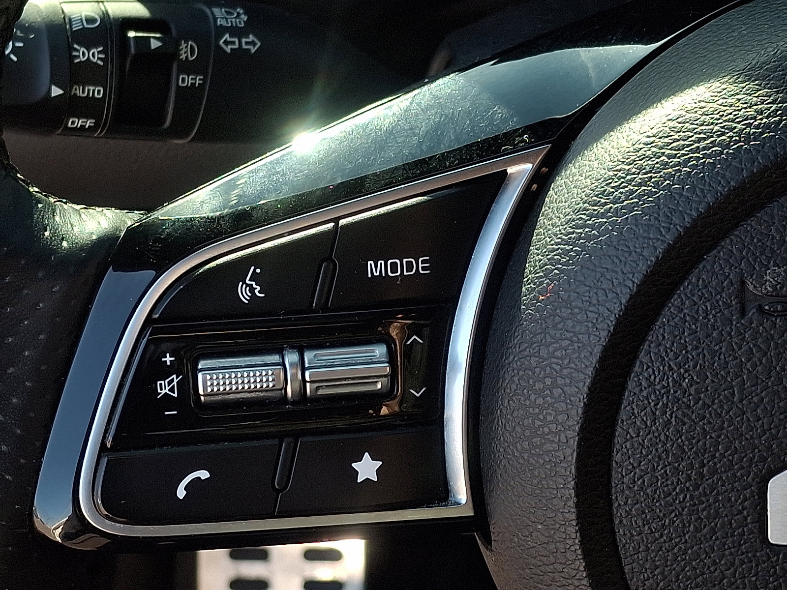 Certified 2024 Kia Forte GT-Line image 21