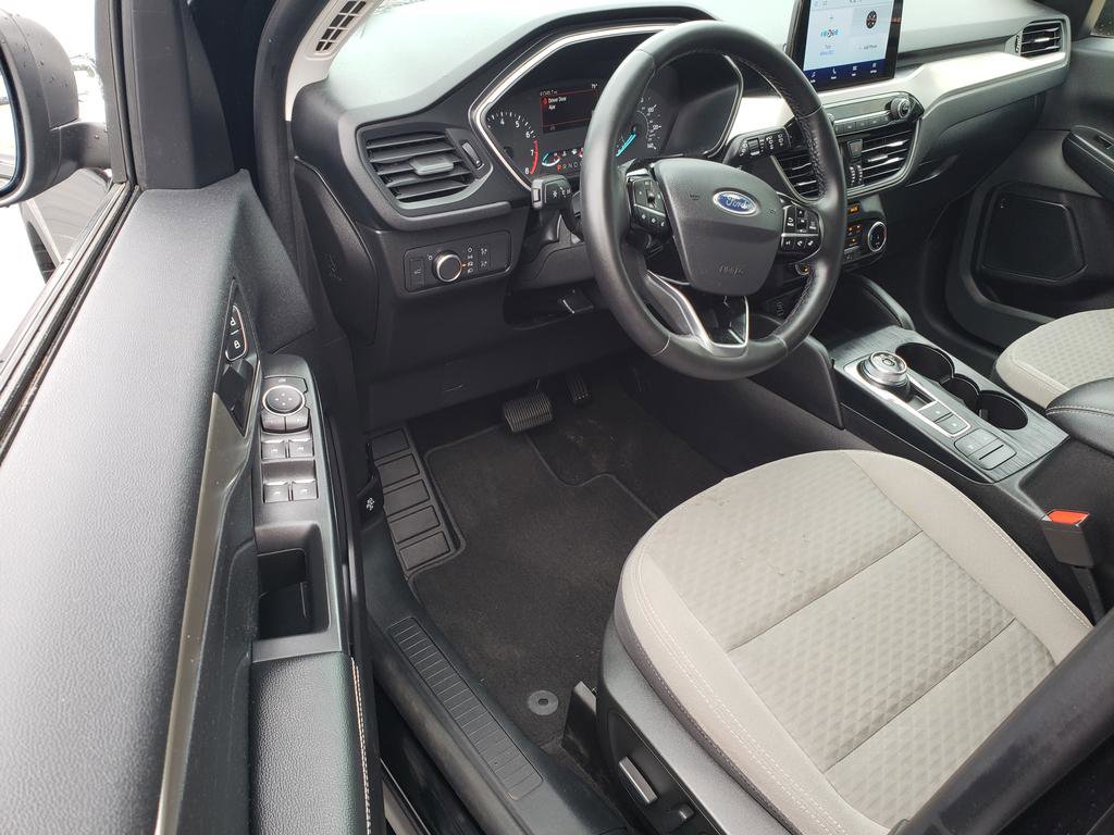 Used 2022 Ford Escape SE w/ Convenience Package image 11