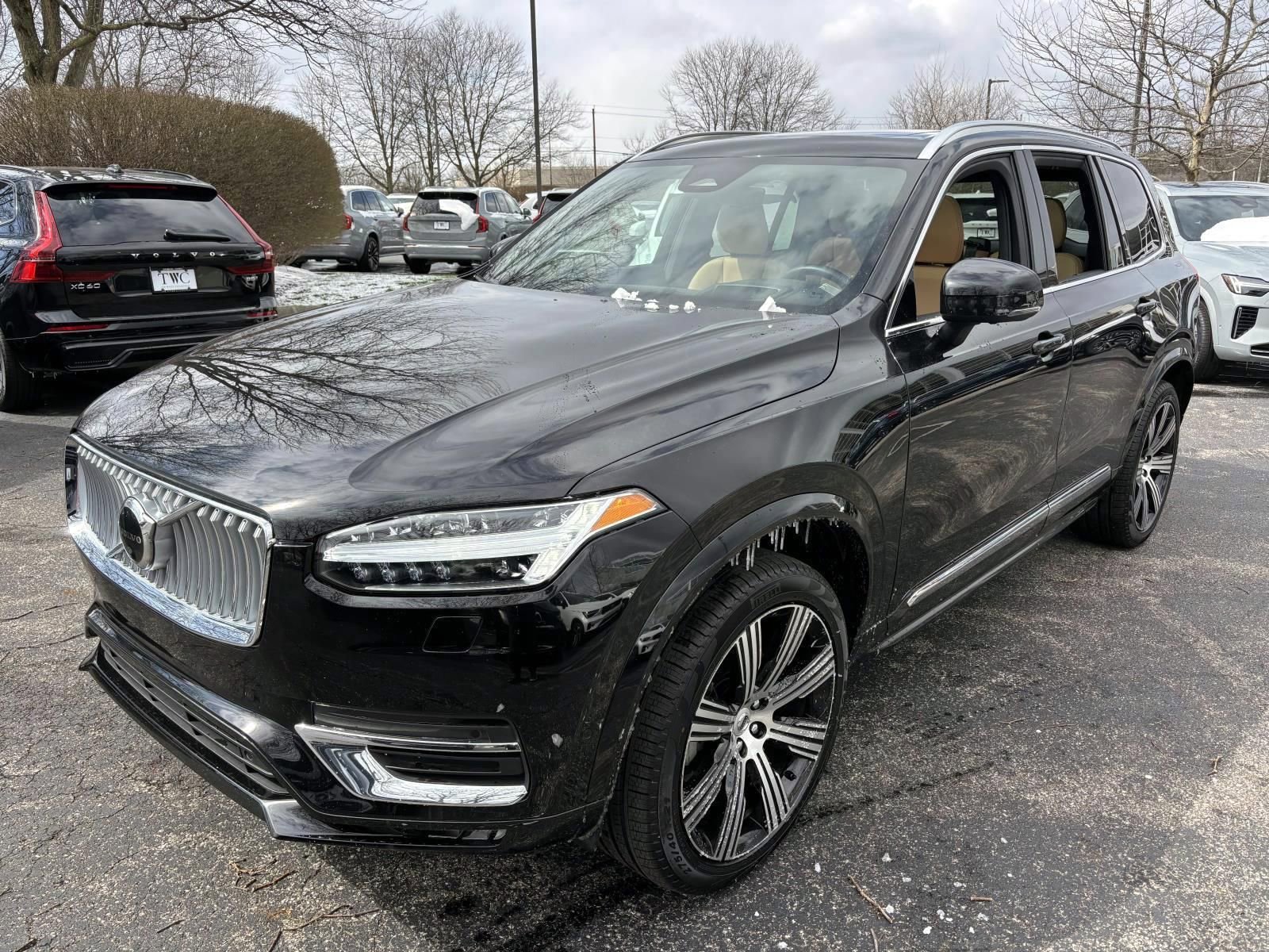 Used 2023 Volvo XC90 B6 Ultimate w/ Protection Package Premier