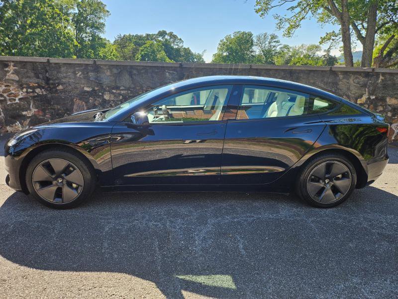 Used 2023 Tesla Model 3 Standard Range RWD image 7